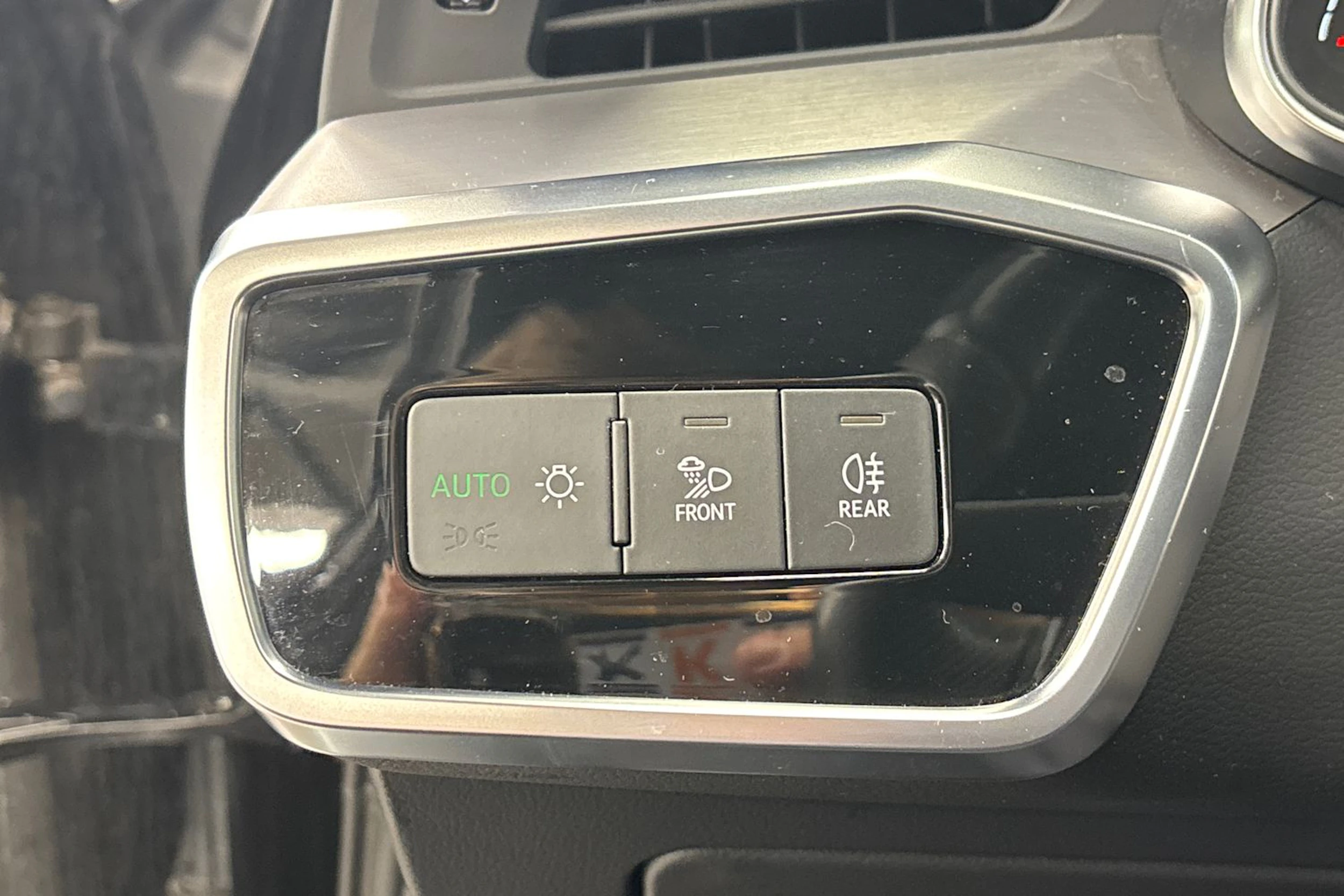 musta Audi A6 2021 kuva 17.