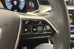 musta Audi A6 2021 kuva 20.
