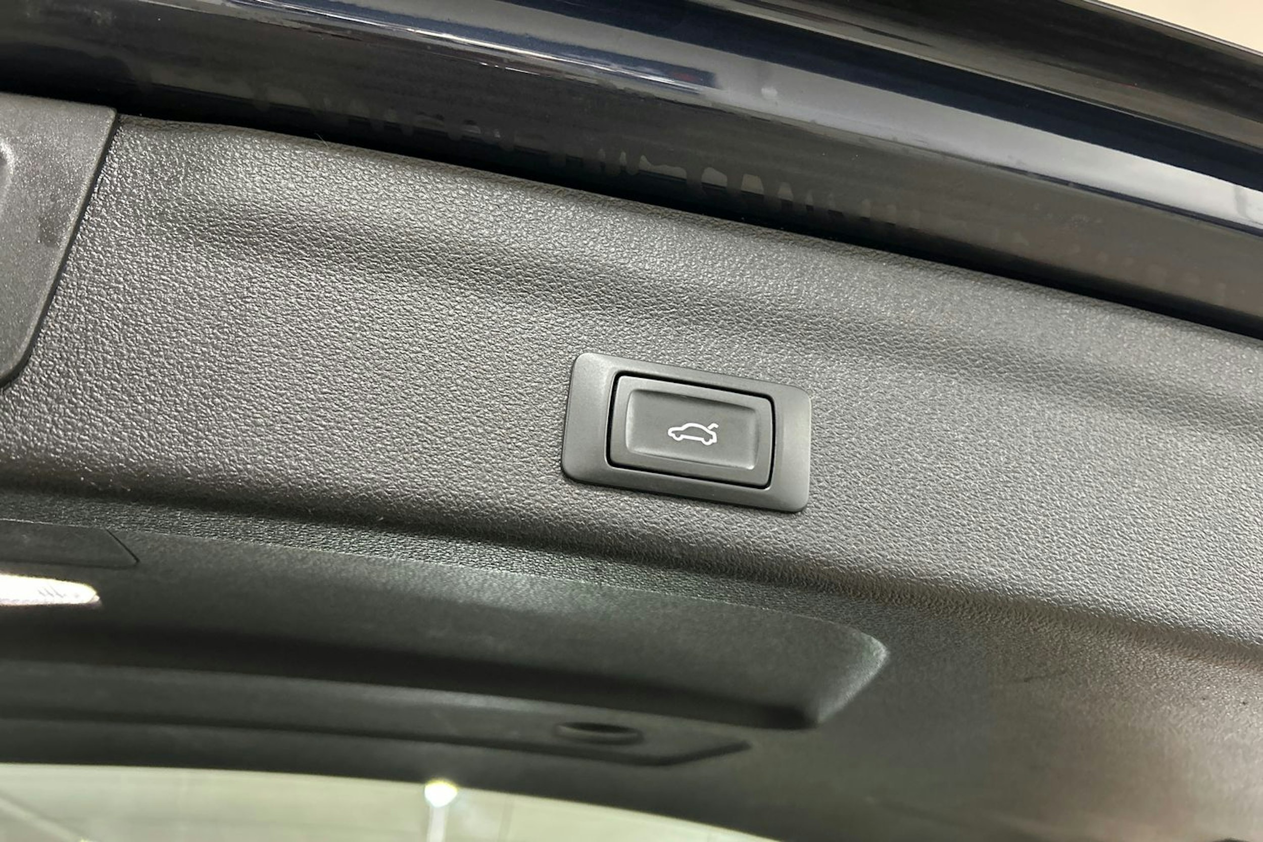 Sininen Audi A6 2021 kuva 15.