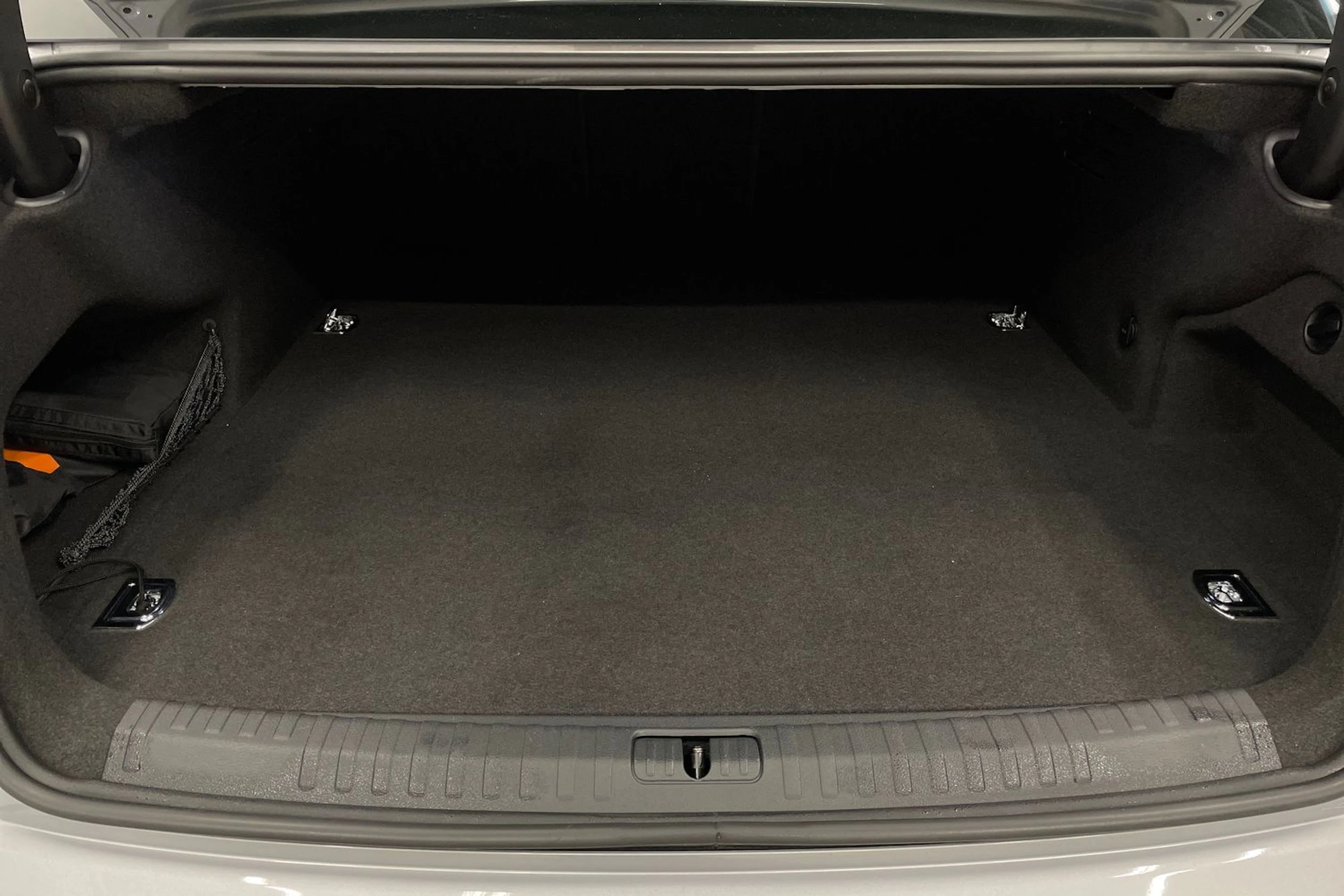 Hopea Audi A6 2021 kuva 21.