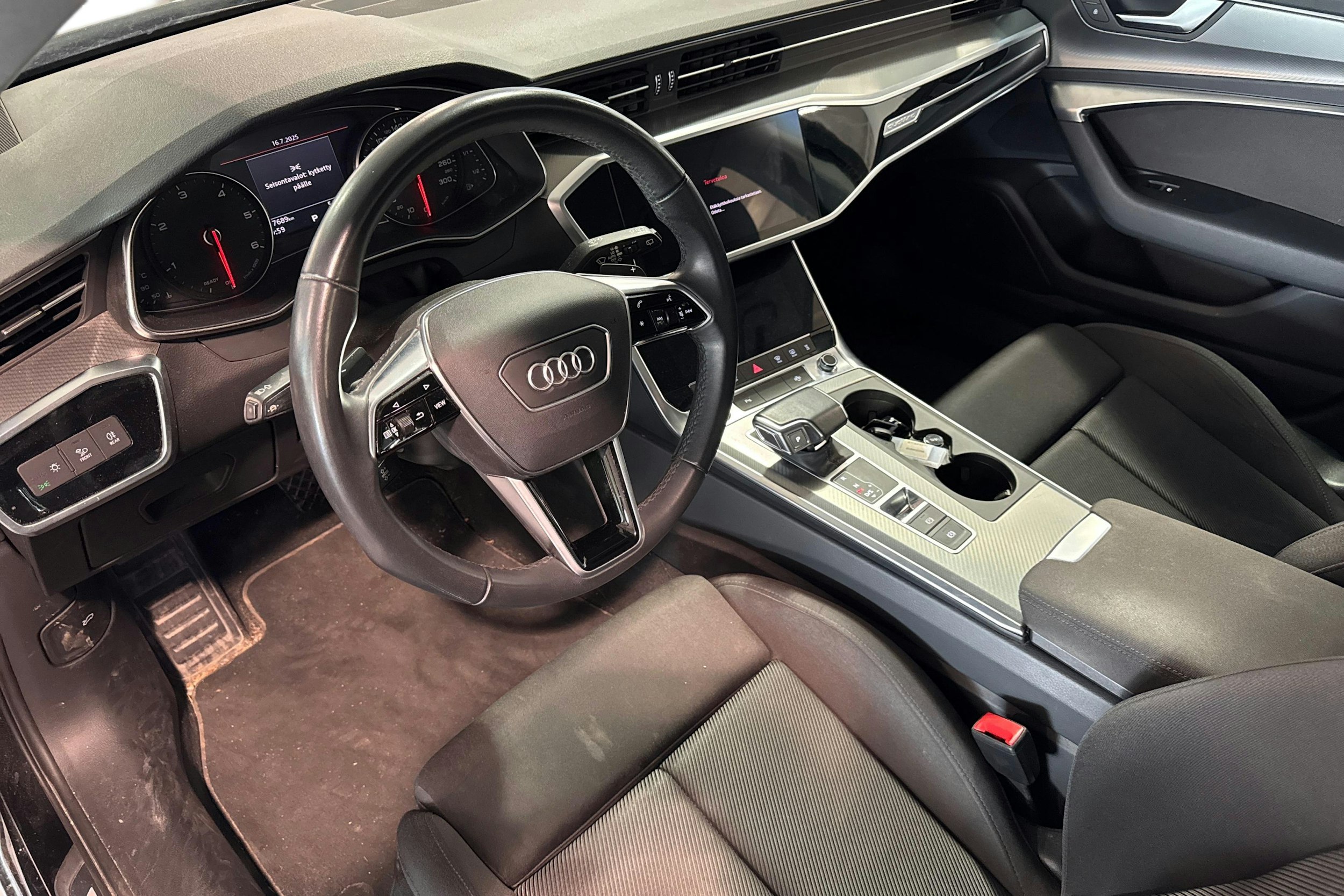 harmaa Audi A6 2021 kuva 3.