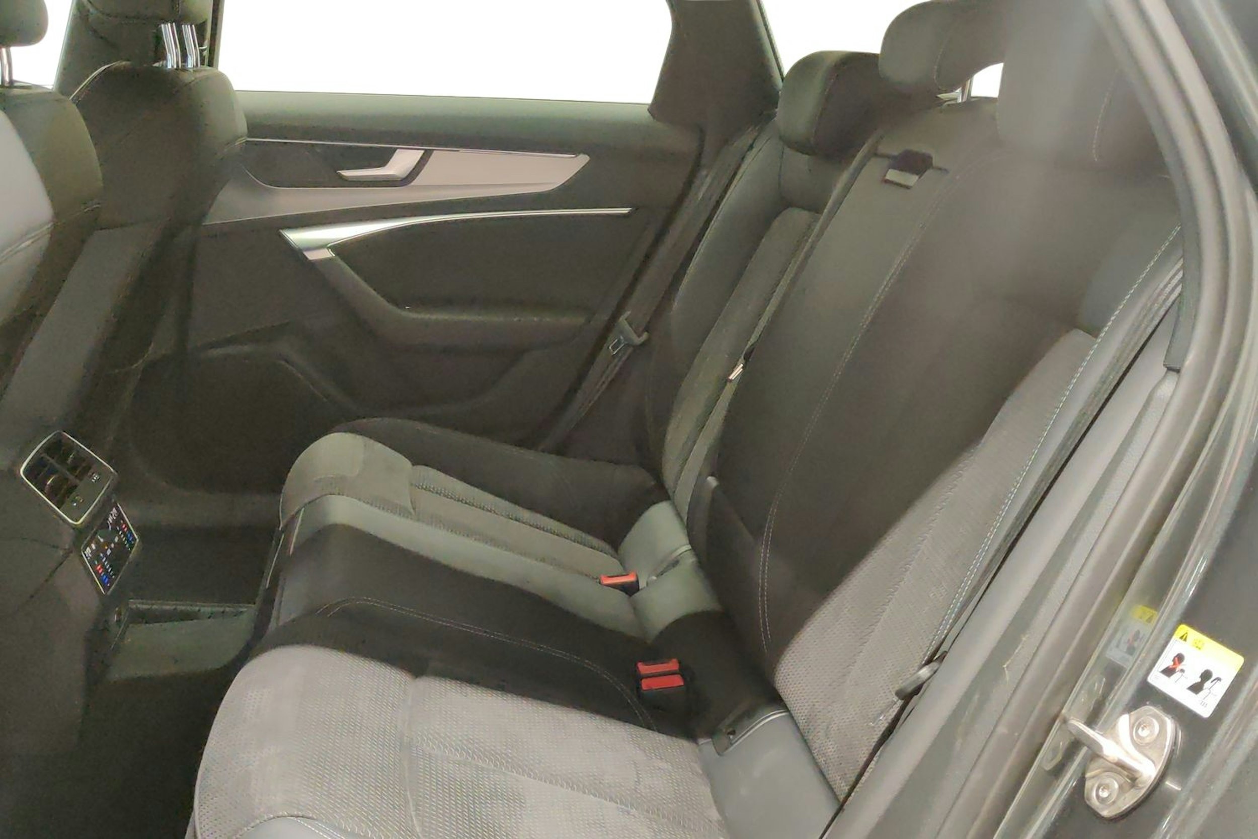 Harmaa Audi A6 2021 kuva 8.