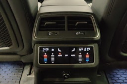 Harmaa Audi A6 2021 kuva 23.