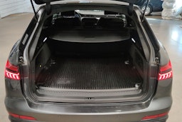 Harmaa Audi A6 2021 kuva 24.