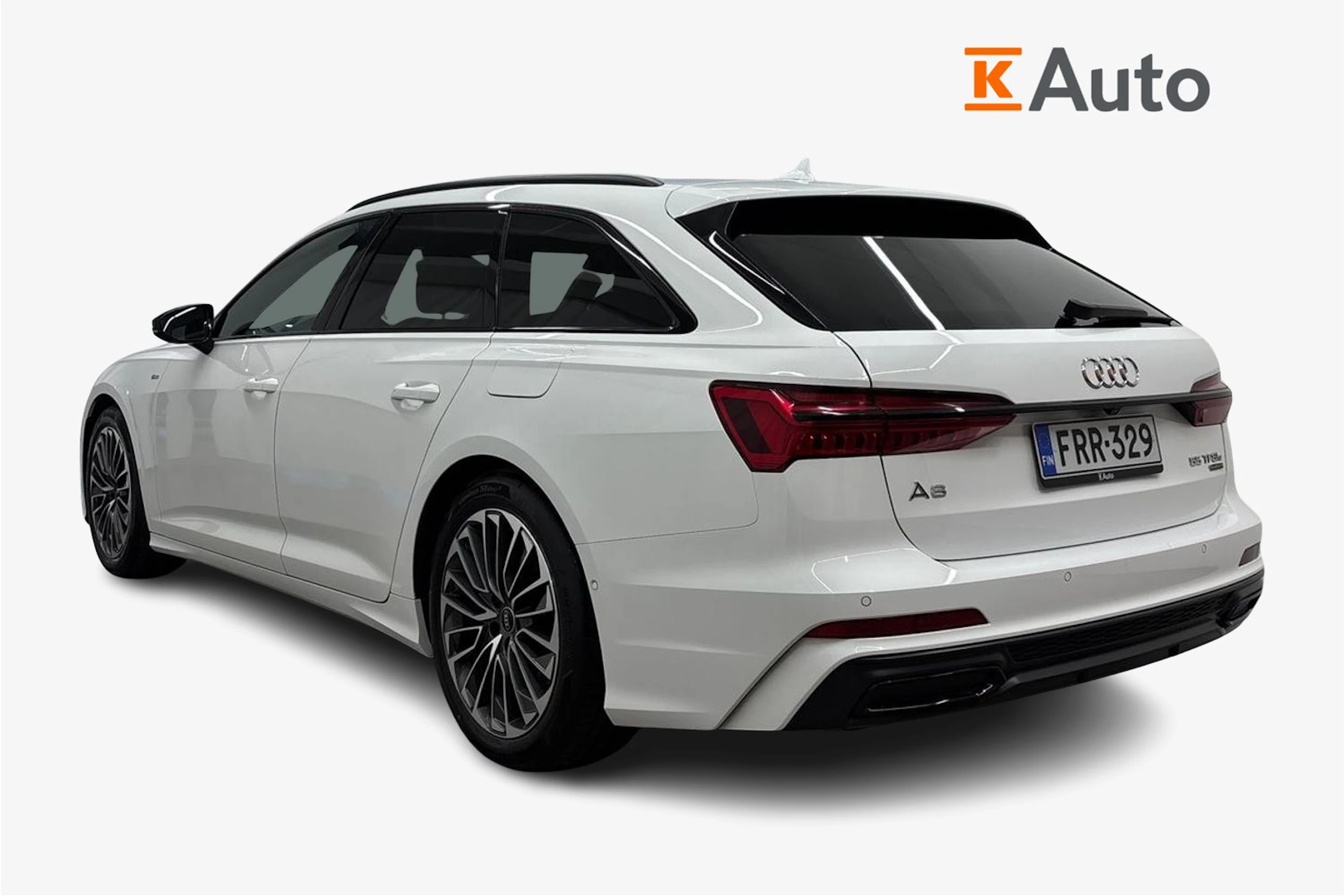 valkoinen Audi A6 2021 kuva 3.