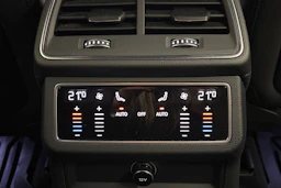 valkoinen Audi A6 2021 kuva 16.