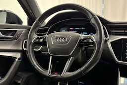 valkoinen Audi A6 2021 kuva 17.