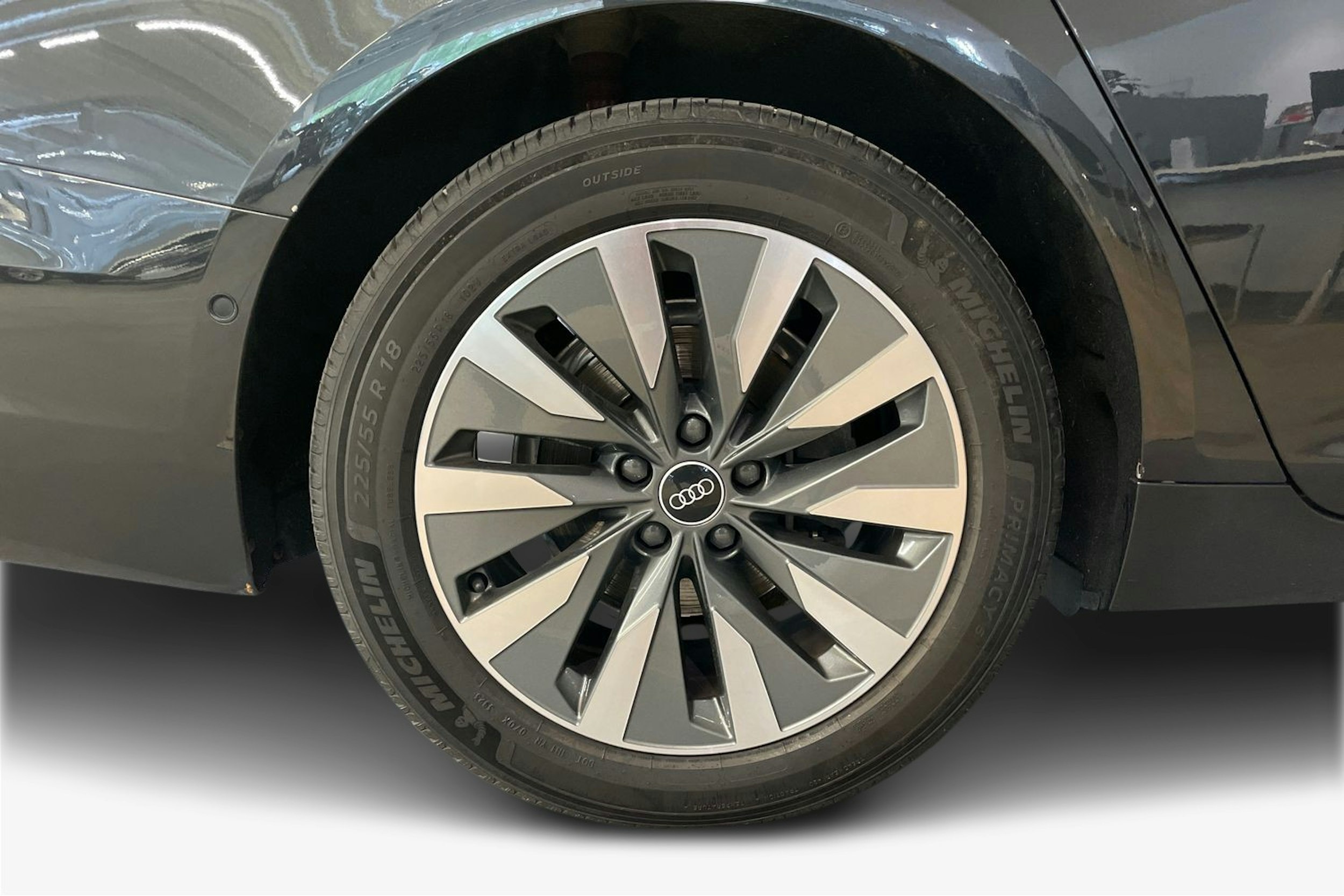 Harmaa Audi A6 2021 kuva 11.