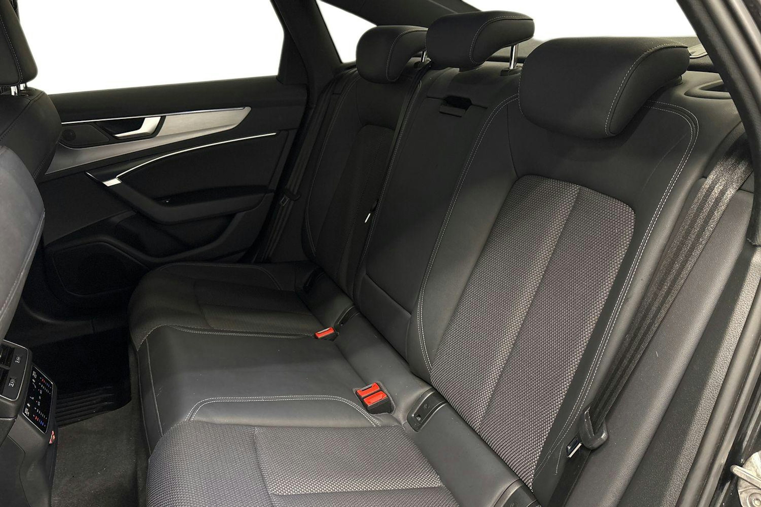 harmaa Audi A6 2021 kuva 10.