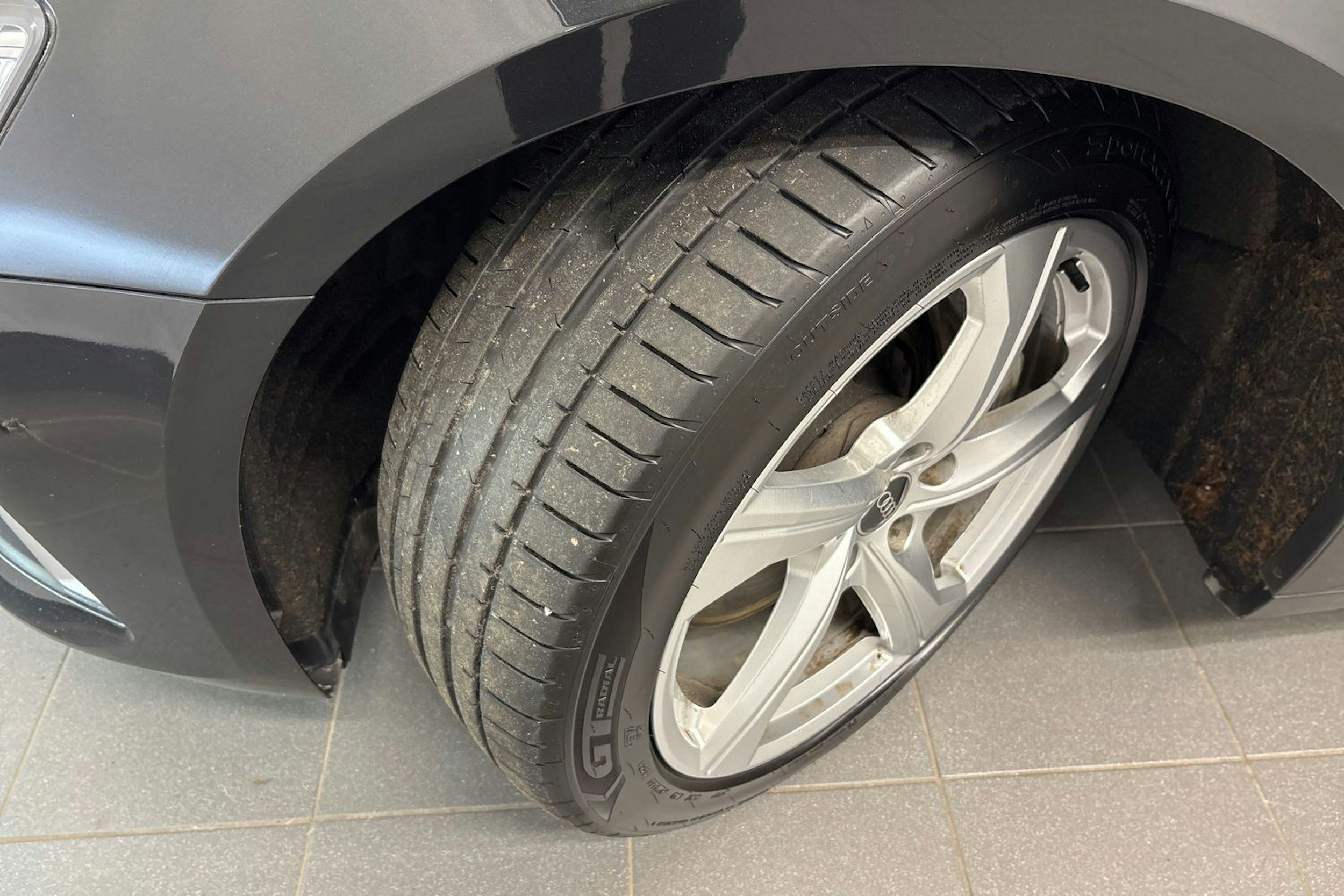 harmaa Audi A6 2021 kuva 13.