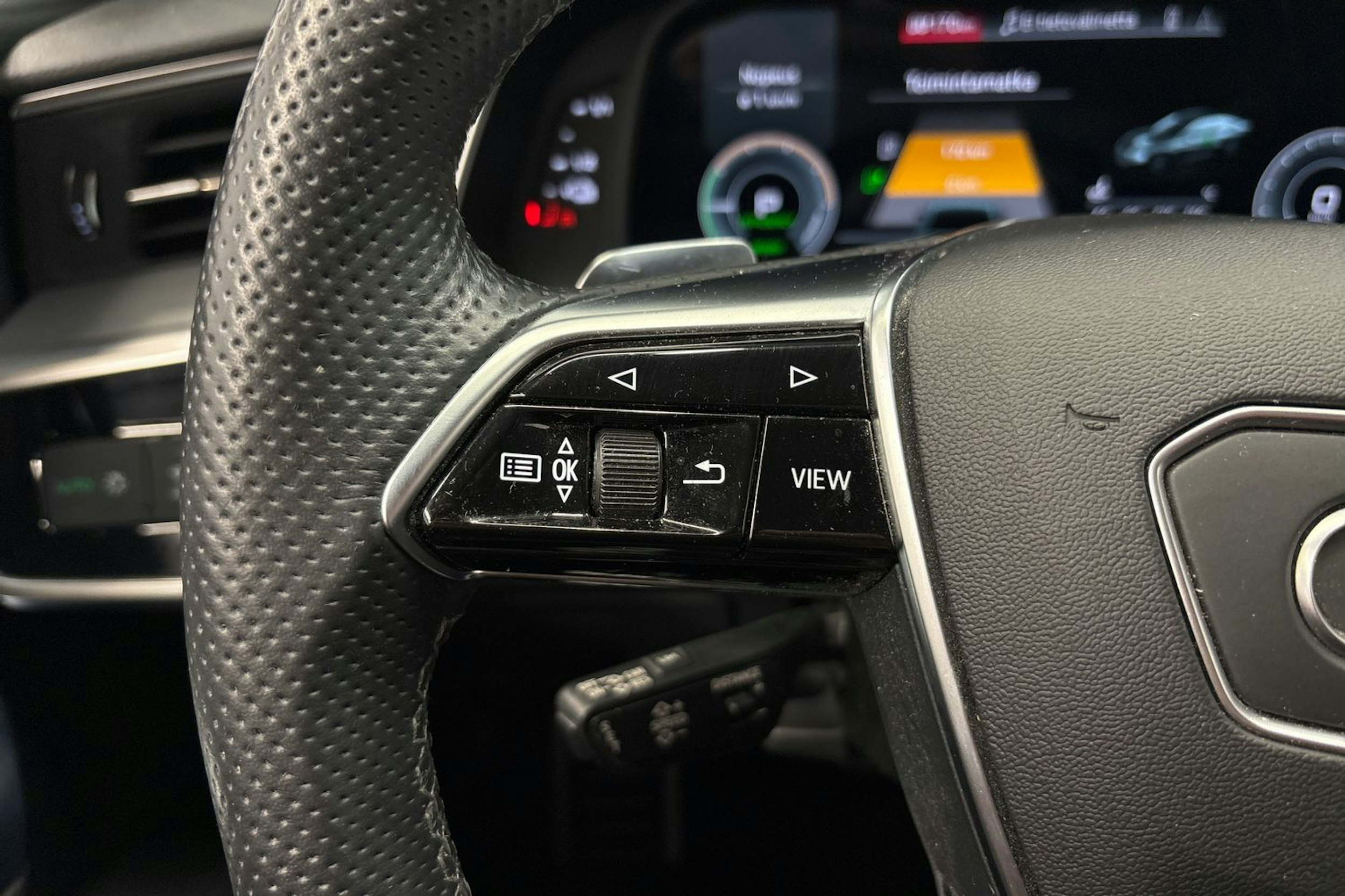 harmaa Audi A6 2021 kuva 17.