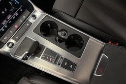 harmaa Audi A6 2021 kuva 25.