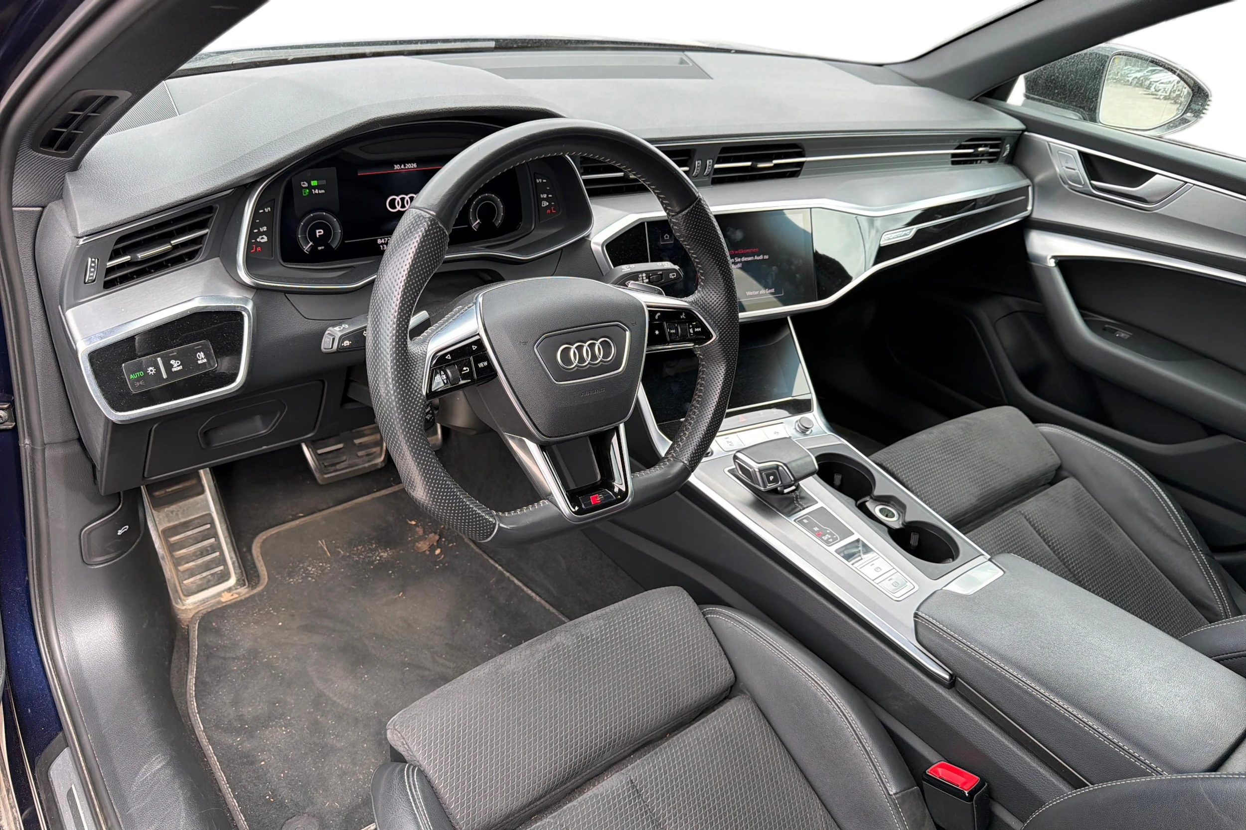 Sininen Audi A6 2021 kuva 3.
