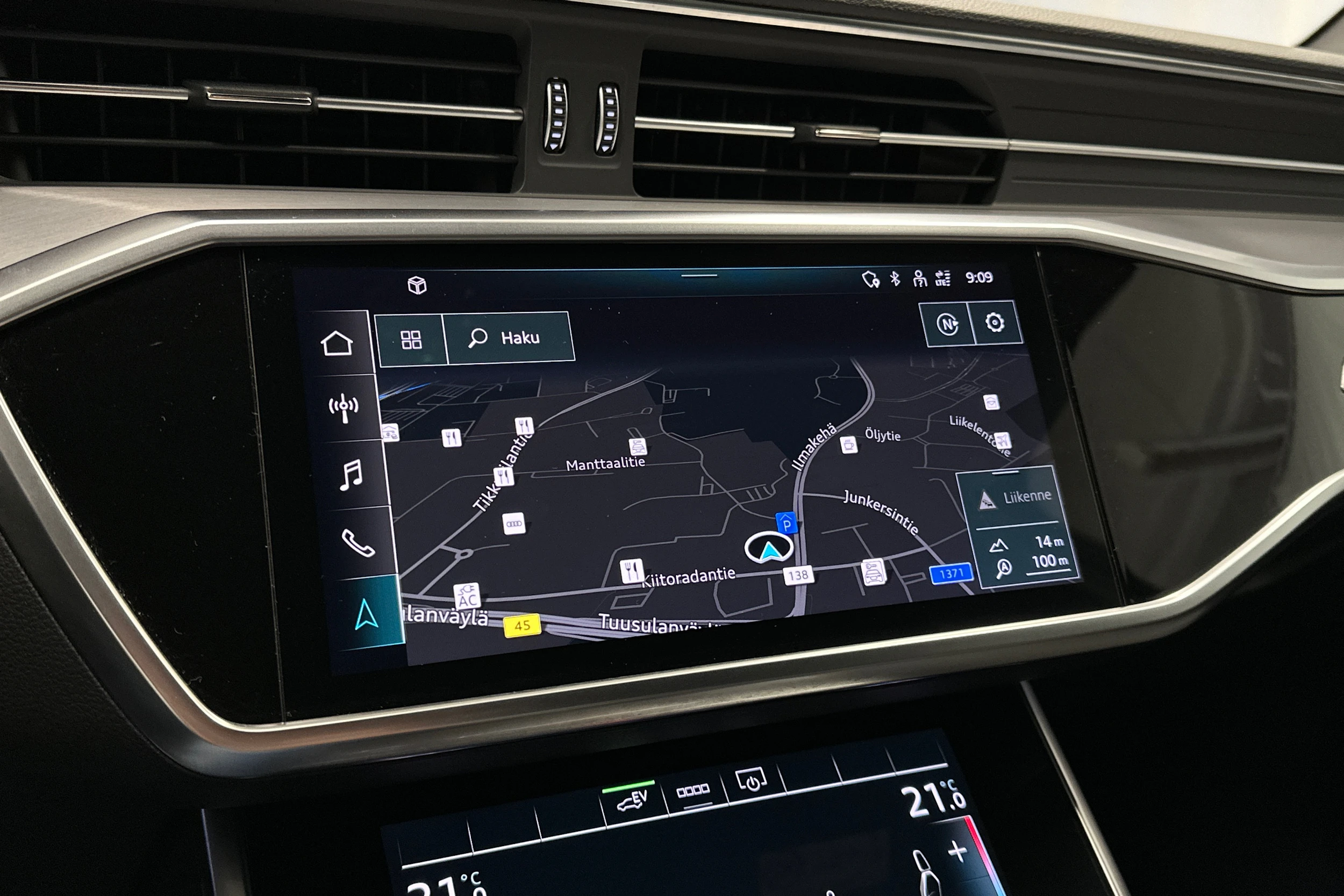 sininen Audi A6 2021 kuva 18.