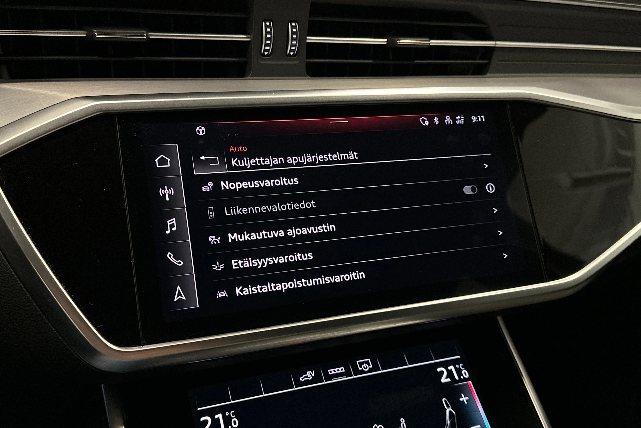 sininen Audi A6 2021 kuva 23.