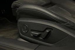 sininen Audi A6 2021 kuva 26.