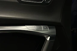sininen Audi A6 2021 kuva 27.