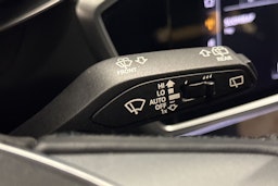 musta Audi A6 2021 kuva 22.