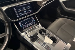 musta Audi A6 2021 kuva 28.