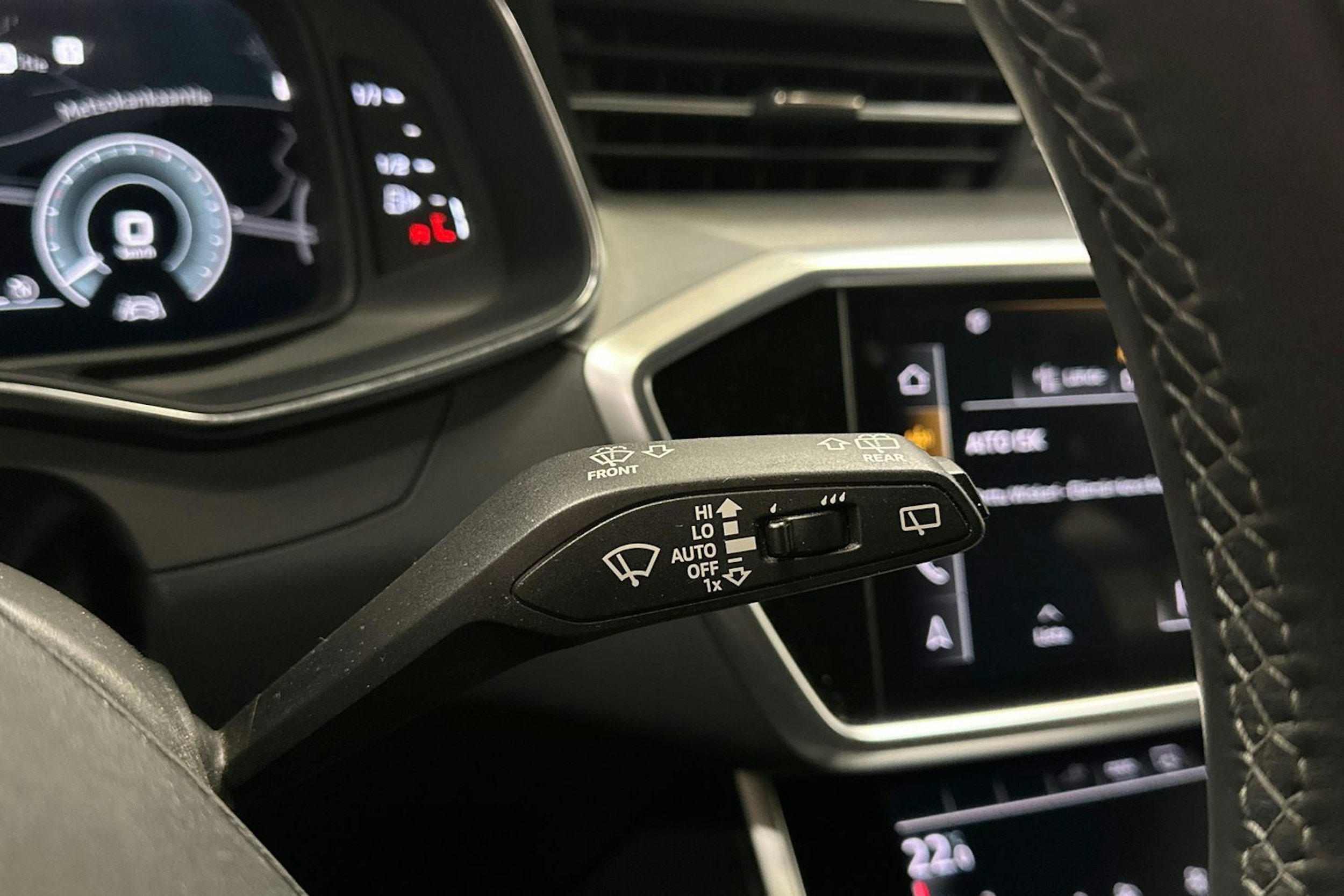 harmaa Audi A6 2021 kuva 25.