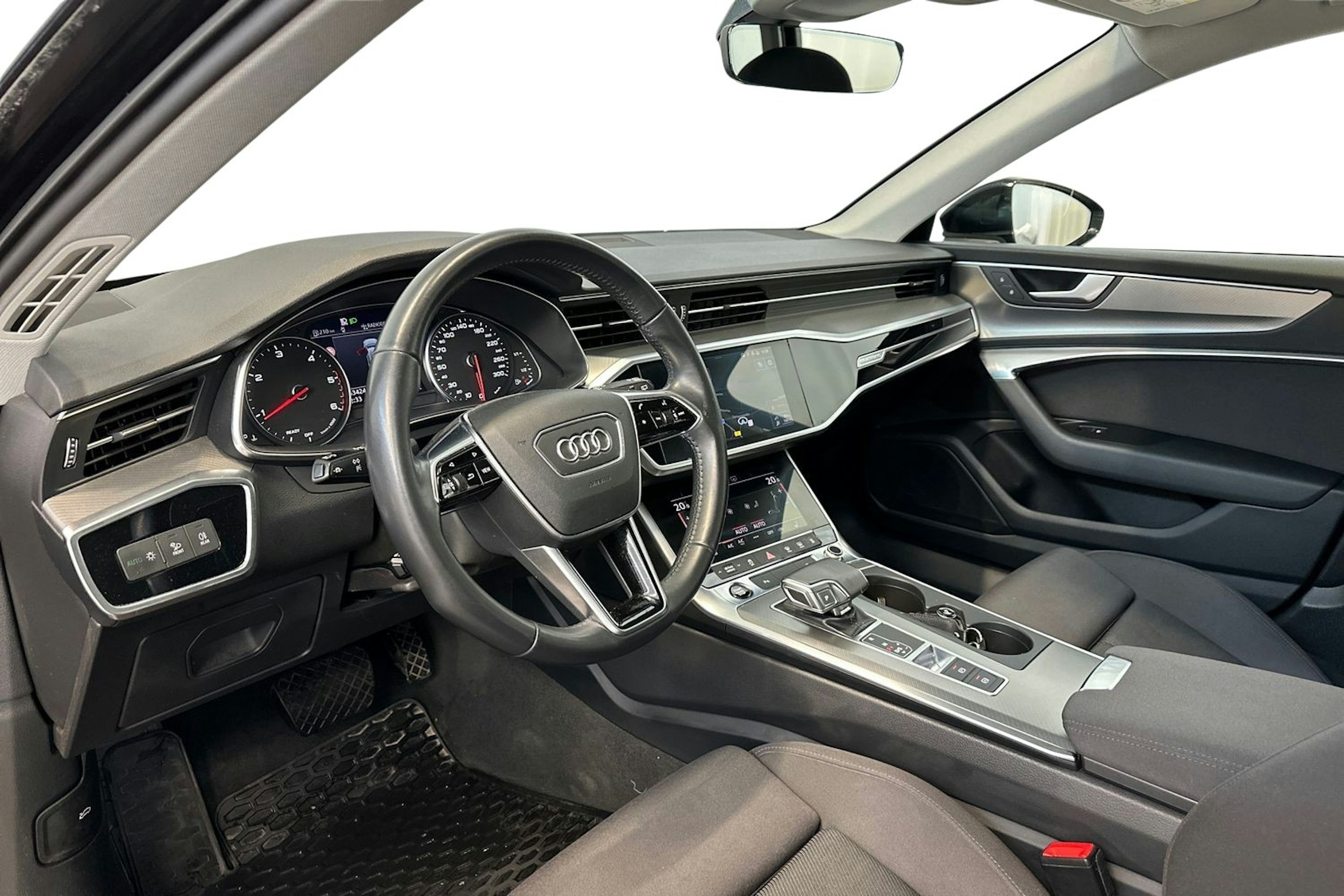 musta Audi A6 2021 kuva 7.