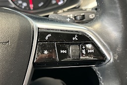 musta Audi A6 2021 kuva 29.