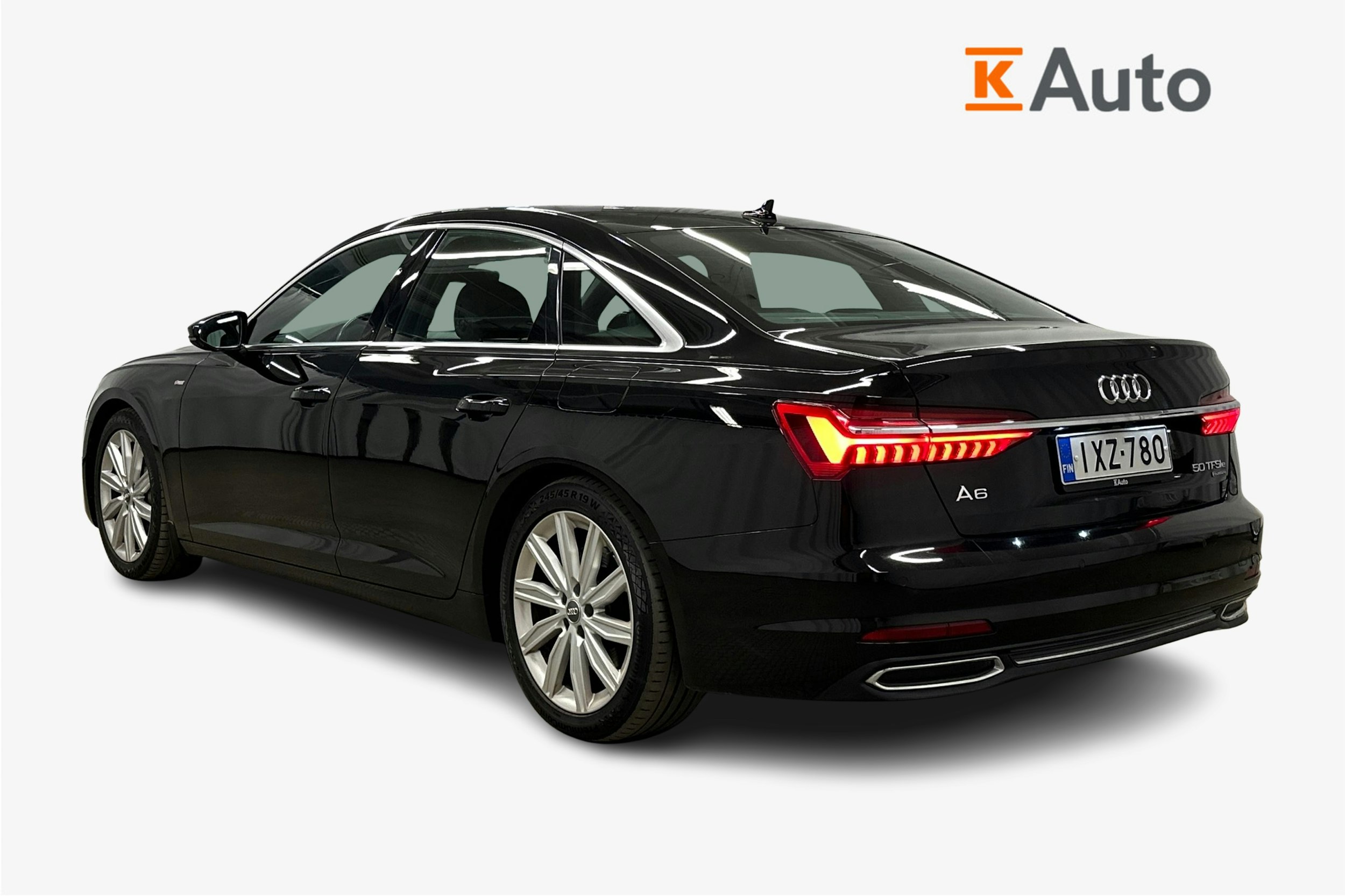 musta Audi A6 2021 kuva 2.
