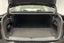 musta Audi A6 2021 kuva 14.
