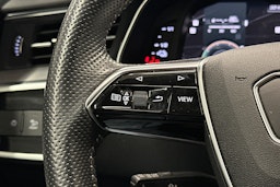 musta Audi A6 2021 kuva 19.