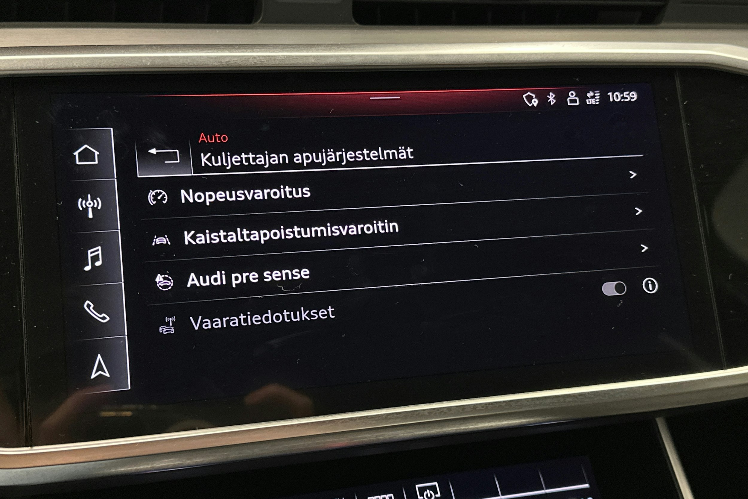 musta Audi A6 2021 kuva 26.