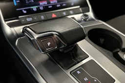 musta Audi A6 2021 kuva 29.