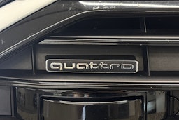 Valkoinen Audi A6 2021 kuva 25.