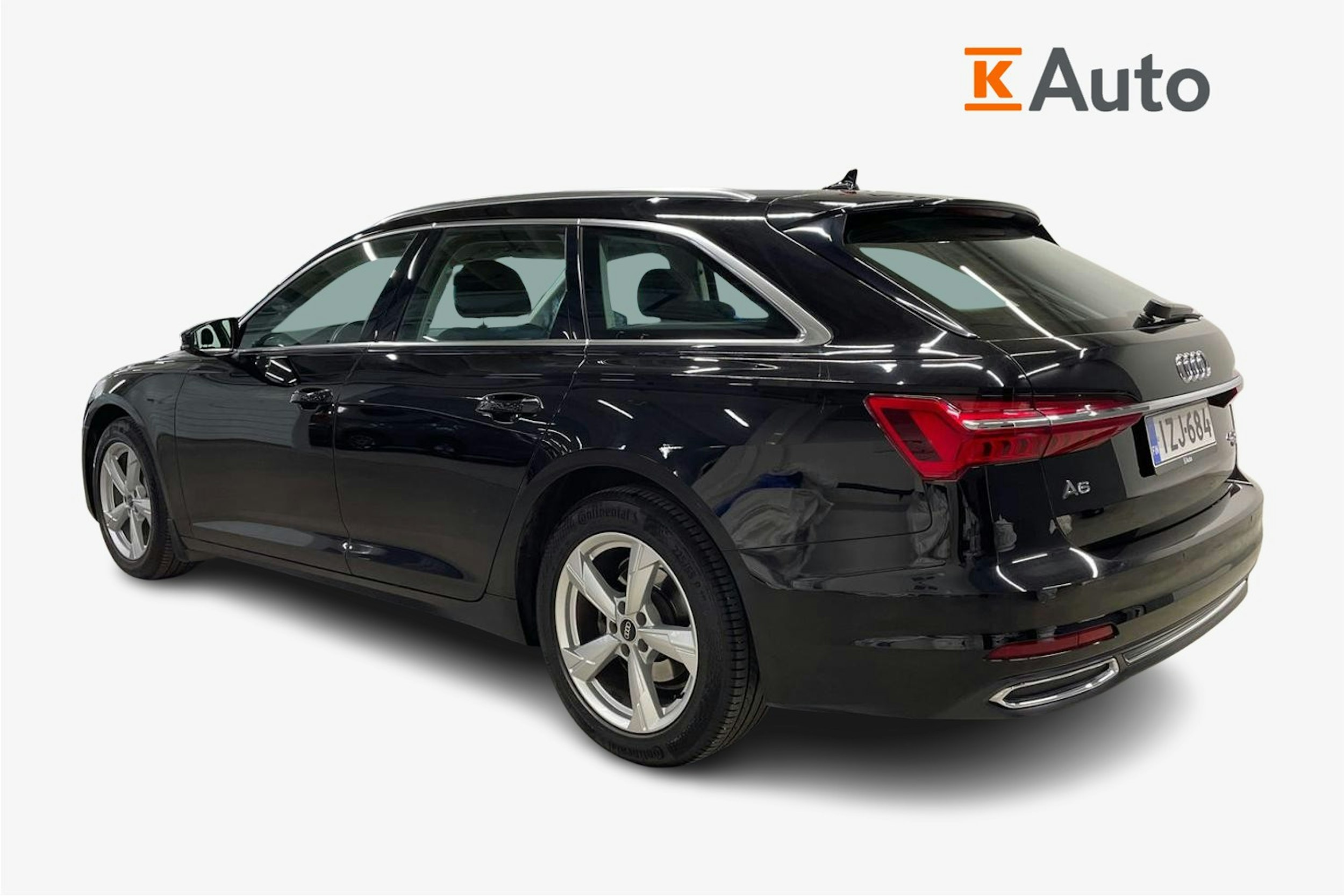 musta Audi A6 2021 kuva 2.