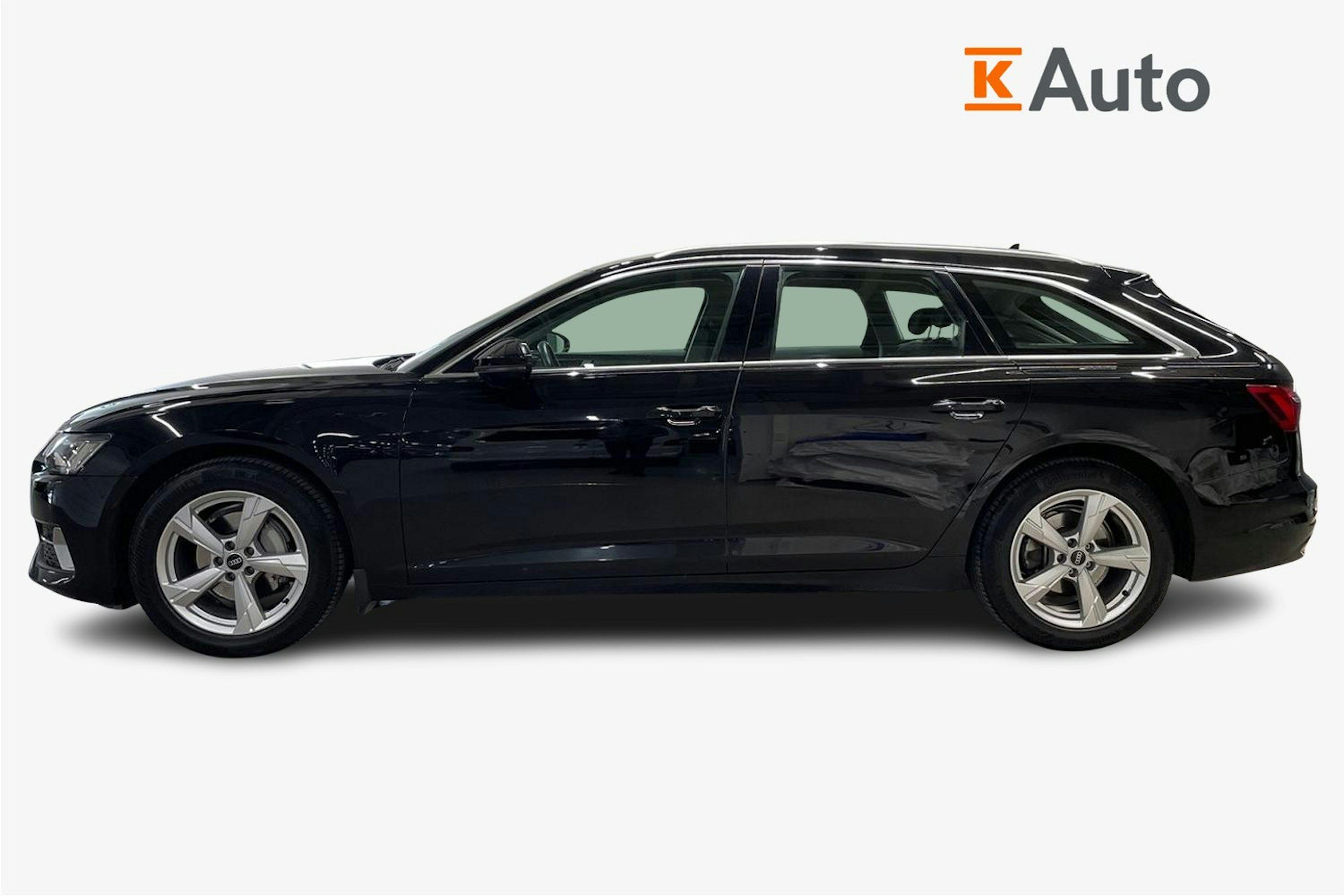 musta Audi A6 2021 kuva 6.