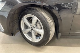 musta Audi A6 2021 kuva 13.