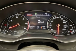 musta Audi A6 2021 kuva 17.