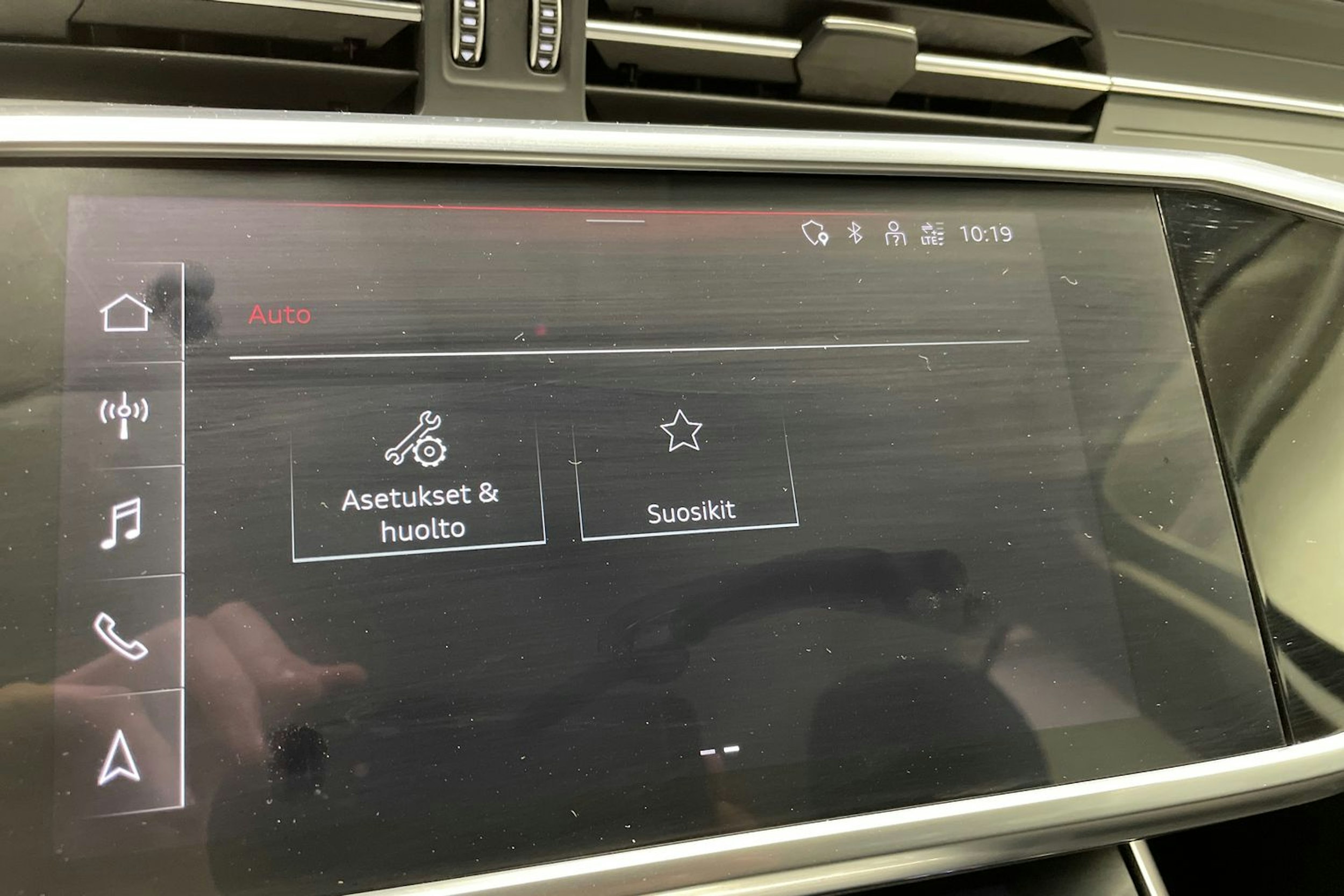 musta Audi A6 2021 kuva 22.