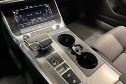 musta Audi A6 2021 kuva 26.