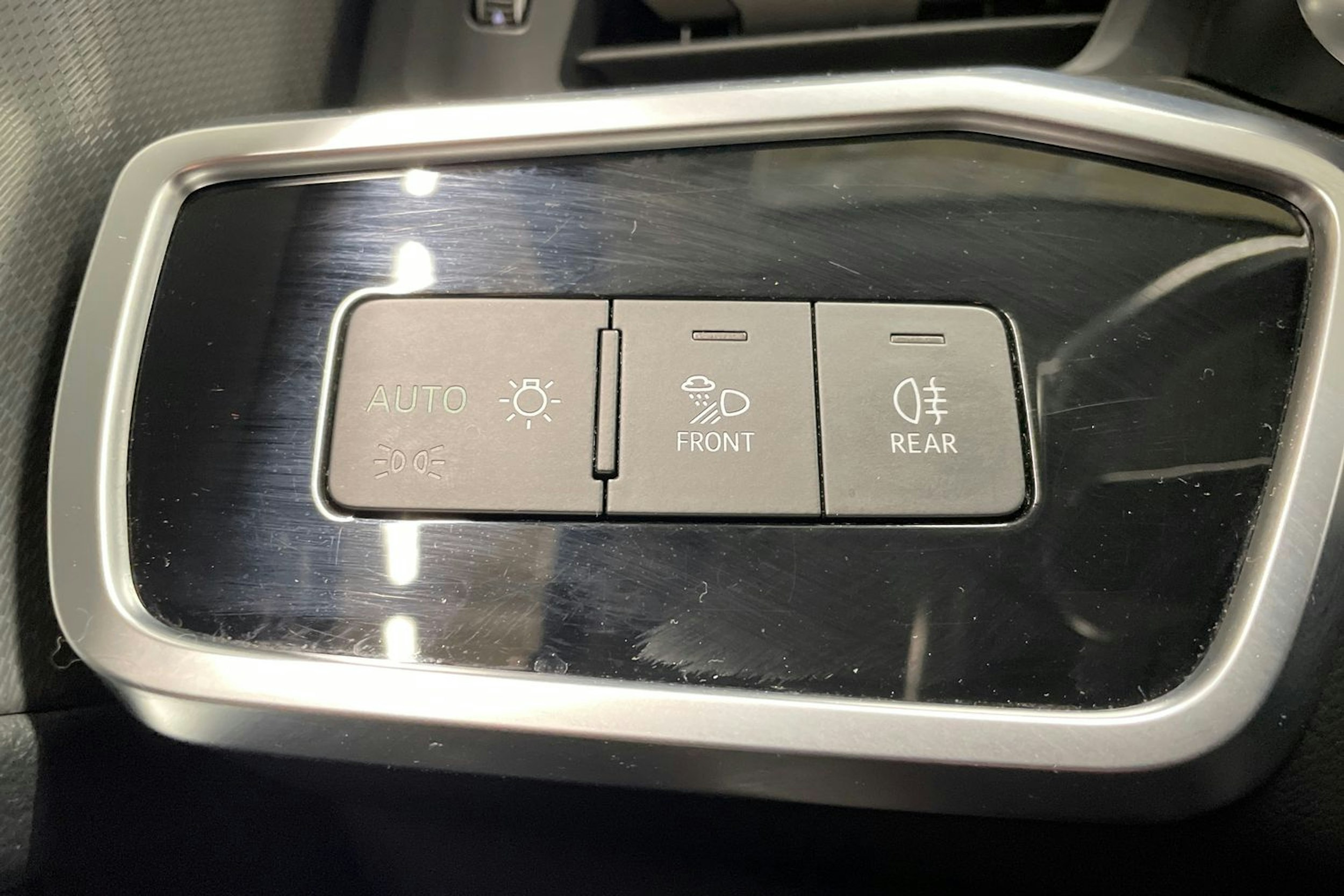 musta Audi A6 2021 kuva 27.