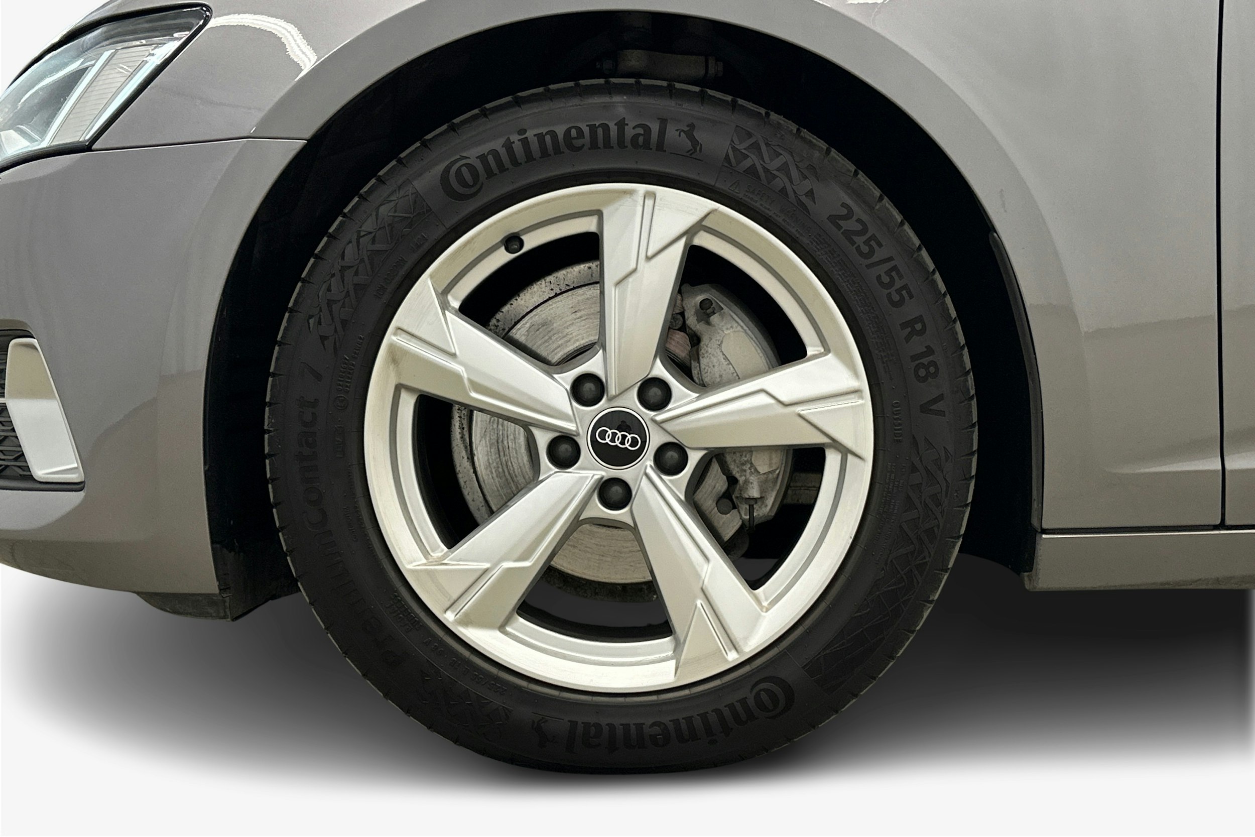 harmaa Audi A6 2021 kuva 11.