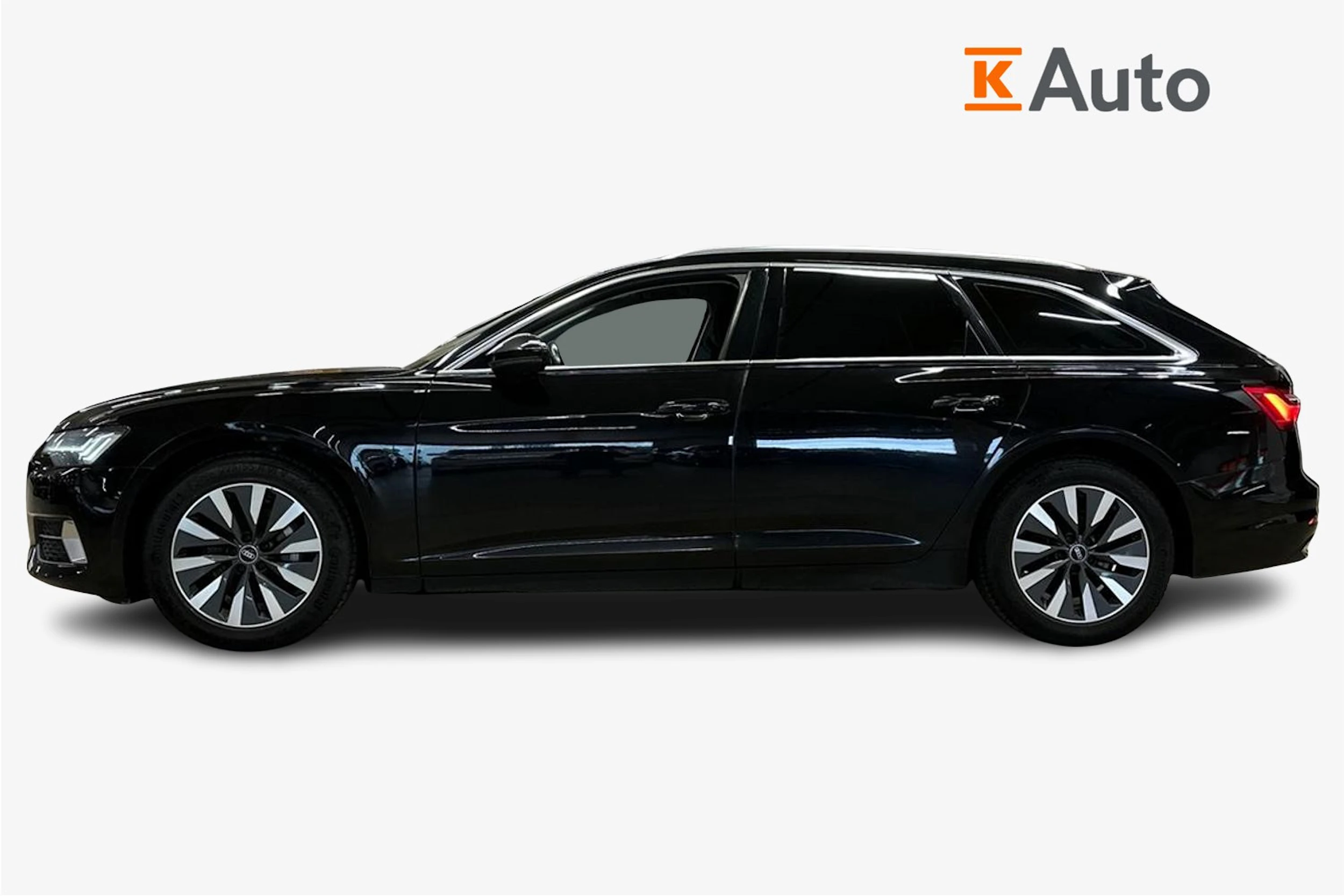 musta Audi A6 2021 kuva 5.