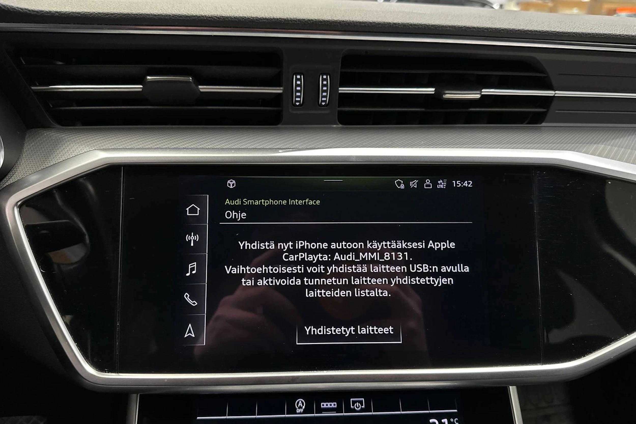musta Audi A6 2021 kuva 16.