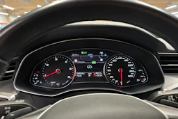 musta Audi A6 2021 kuva 21.