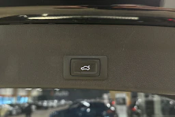 musta Audi A6 2021 kuva 27.