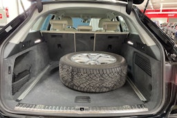 musta Audi A6 2021 kuva 17.