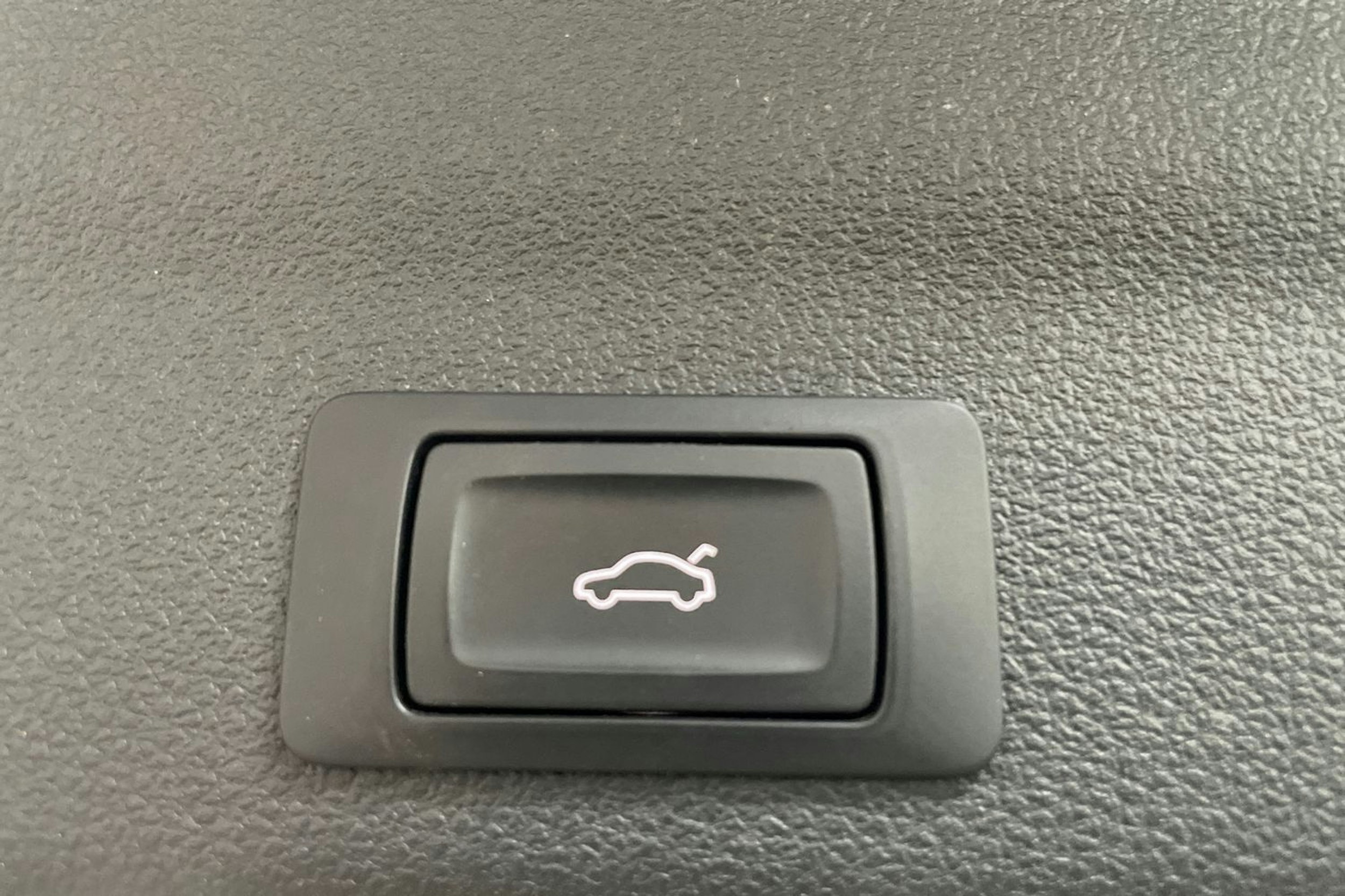 musta Audi A6 2021 kuva 18.