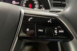 musta Audi A6 2021 kuva 27.