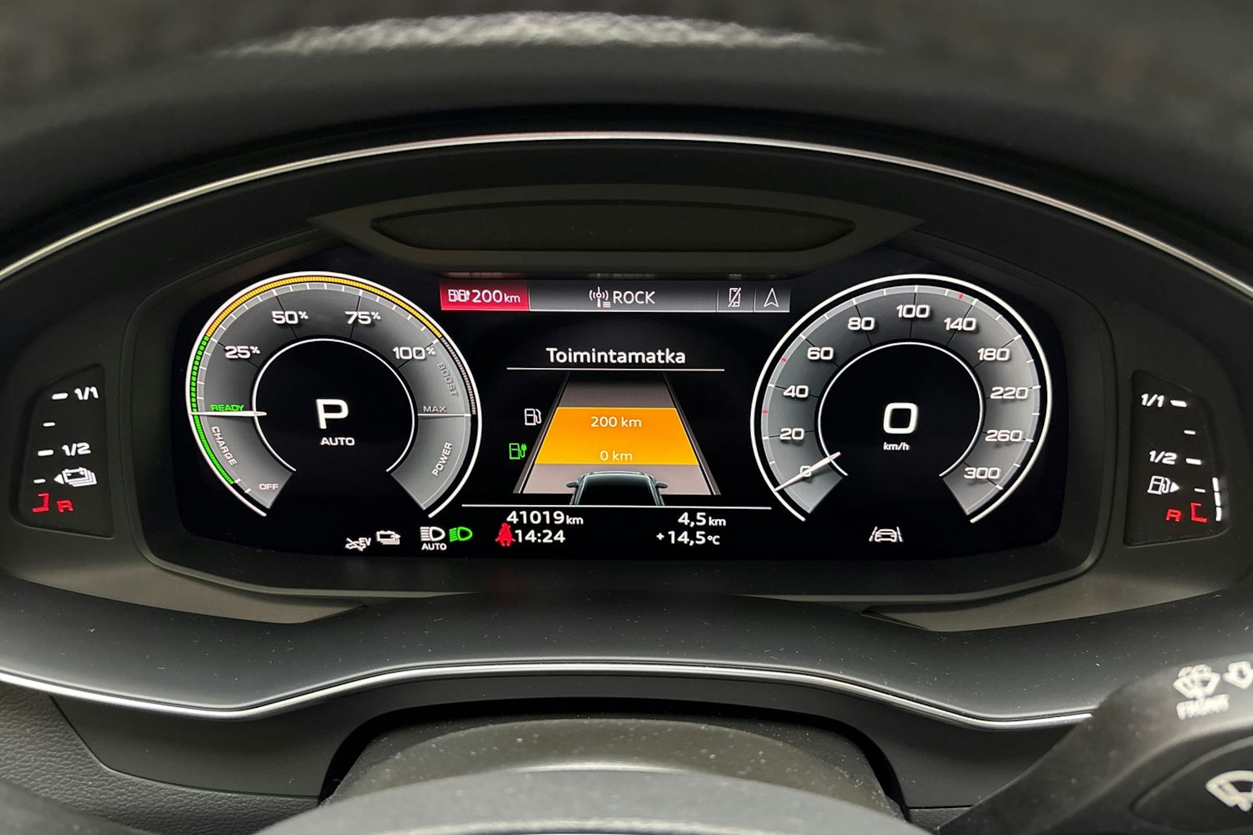 ruskea (beige) Audi A6 2021 kuva 20.