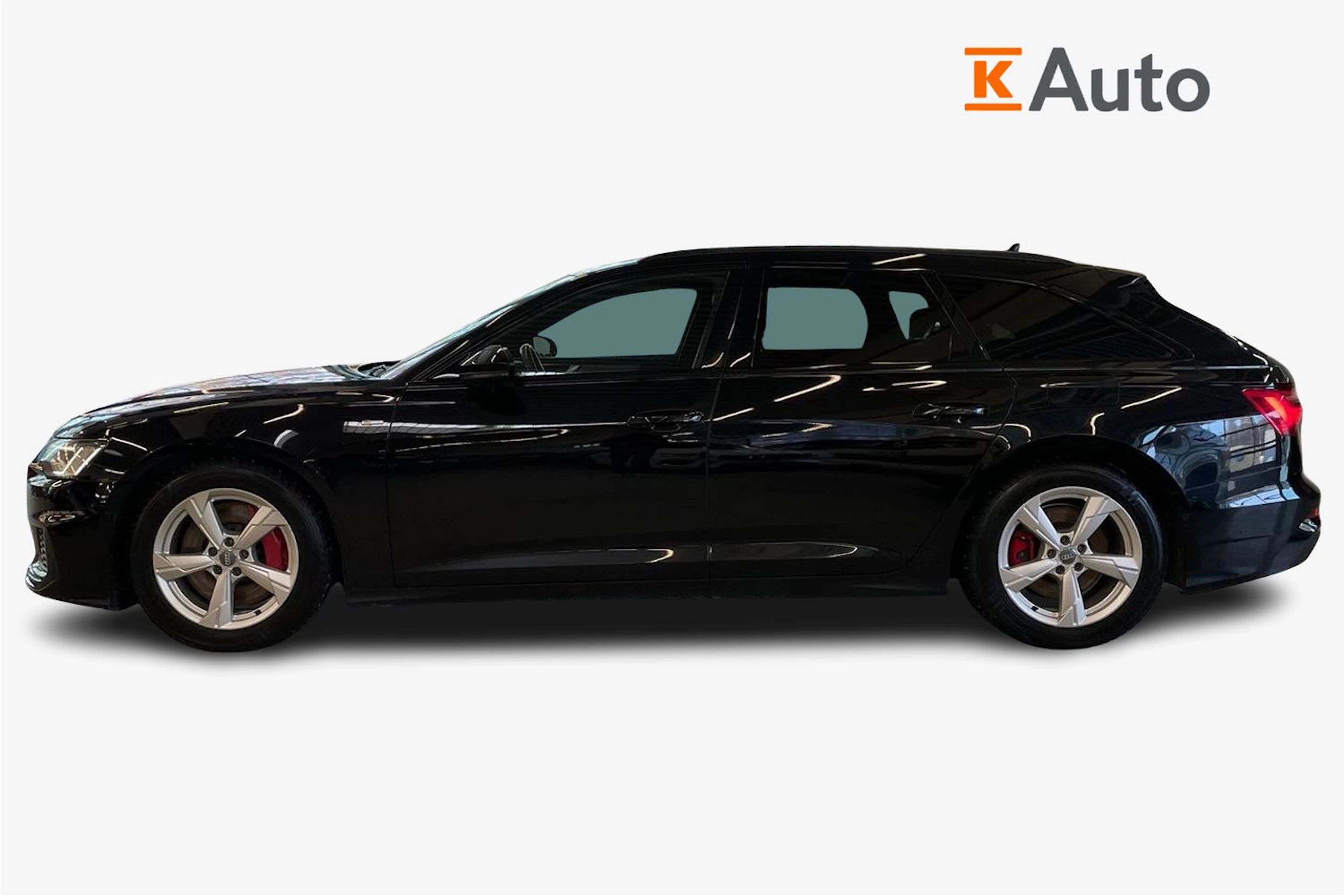 Musta Audi A6 2021 kuva 6.