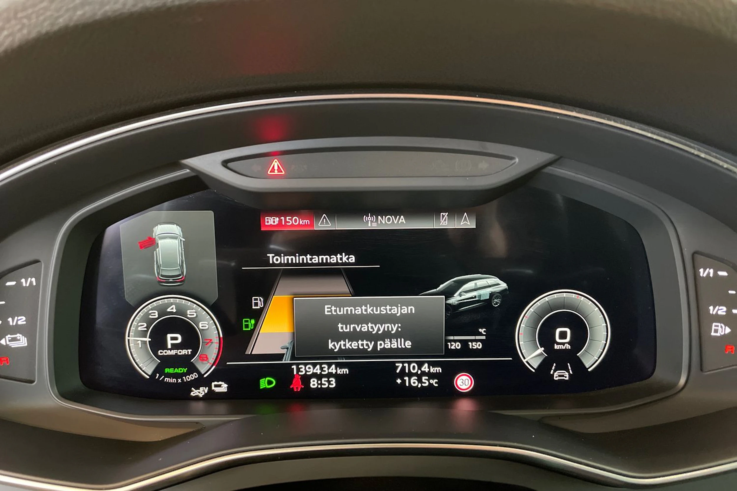 Musta Audi A6 2021 kuva 14.